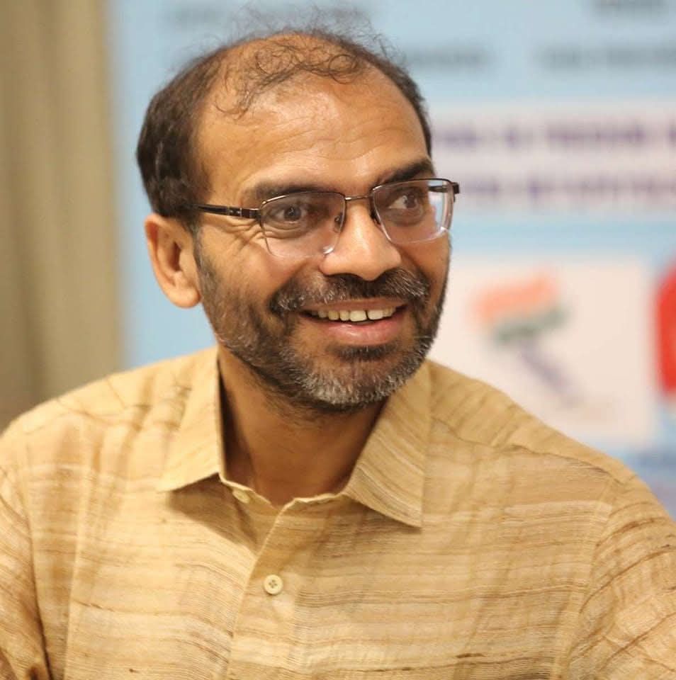 Dr. Vijay Kumar Saraswat