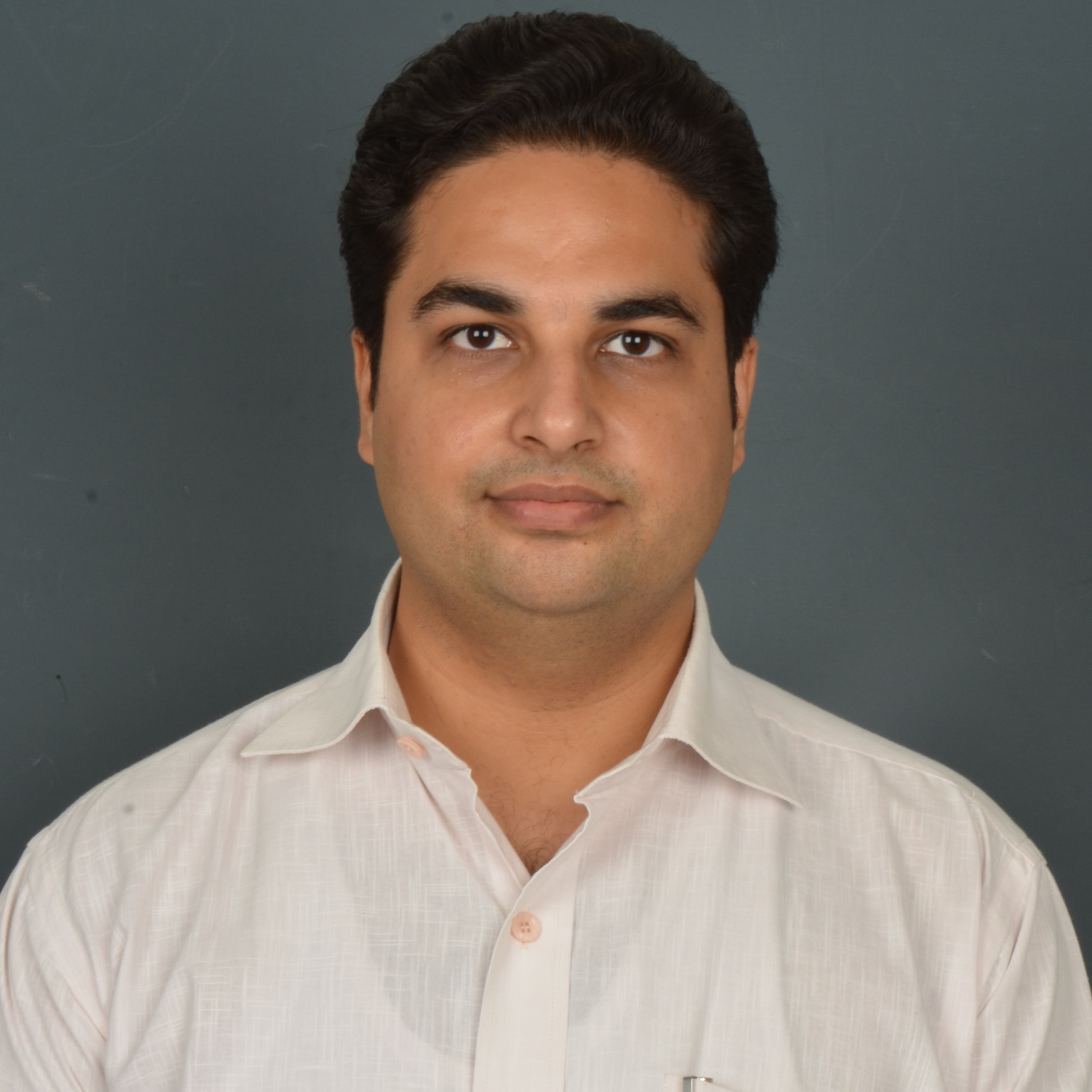 Dr. Nikhil Dhawan